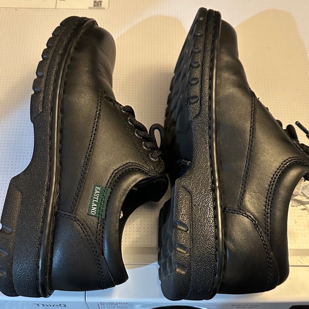 Eastland Black Womens Shoes - Picture 4 of 5